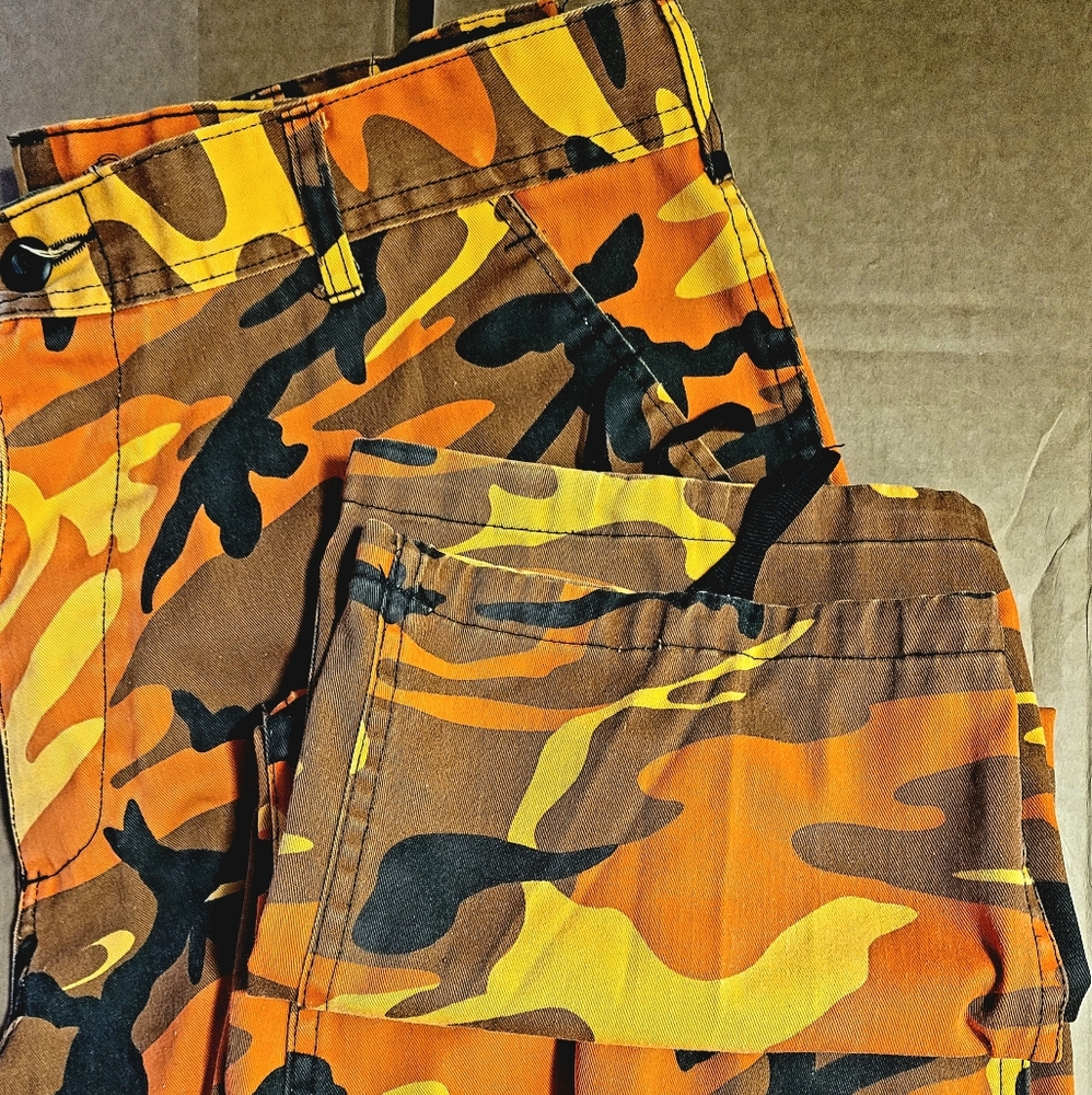ROTHCO ULTRA FORCE B.D.U., Savage Orange Camo, LARGE
